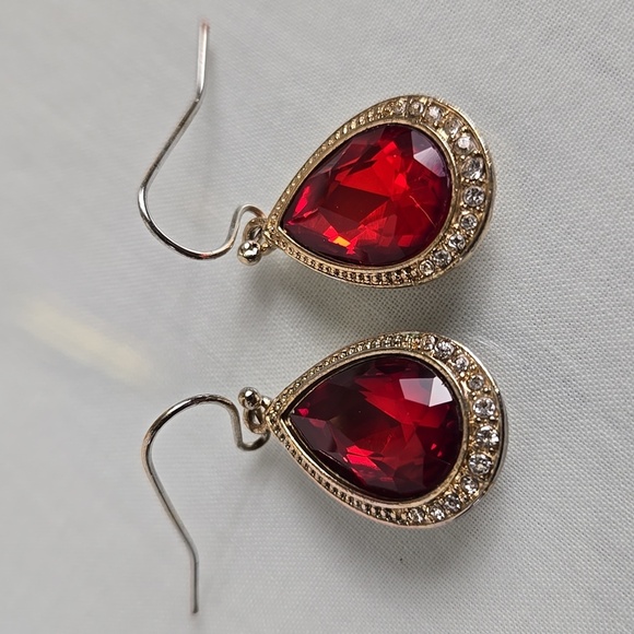 Vintage Red Teardrop Earrings - Picture 7 of 10